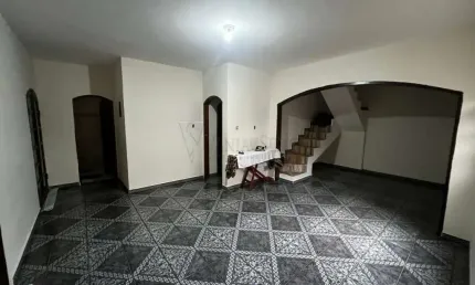 Casa com 4 quartos à venda no Eugênio de Mello, São José dos Campos 