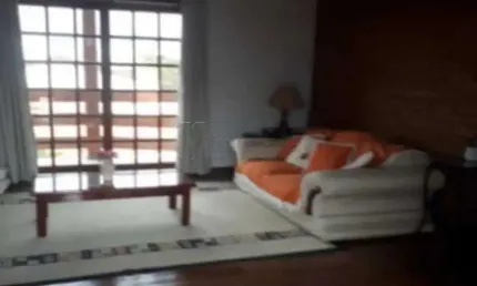 Lindo sobrado a venda no bosque dos eucaliptos com edícula