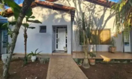 Residência de Luxo à Venda ou locação no Exclusivo Condomínio Jardim das Colinas