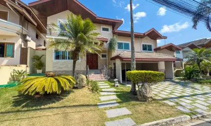 Sobrado à Venda no Condomínio San Marino - Jardim América 600m²