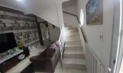 Casa Sobrado com Edícula à Venda - Conforto, Espaço e Potencial!