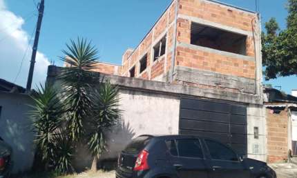 Sobrado à Venda no Conjunto Residencial Elmano Veloso em São José dos Campos