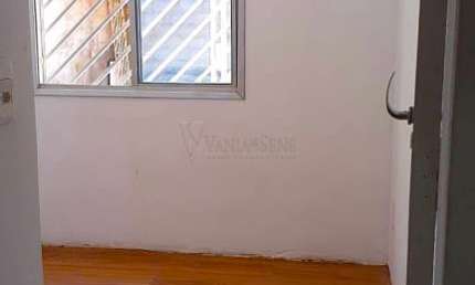 Casa à Venda no Jardim das Paineiras II: 55m² de Conforto e 143m² de Terreno!
