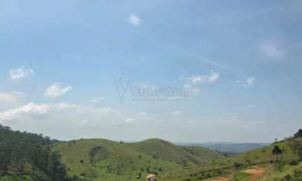 Terreno à Venda em Guararema - SP! Área total: 1.000 m²