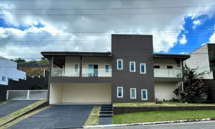 Casa à Venda e para Locação em Condomínio - Jacareí/SP