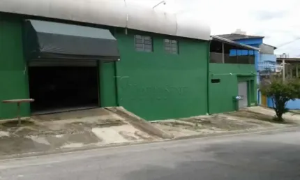 Casa à venda no bairro Jardim Satélite, em São José dos Campos/SP.