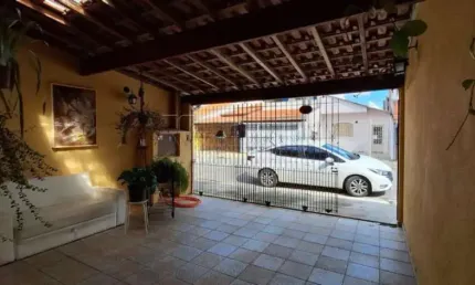 Venda de casa padrão no bairro jardim del rey, são josé dos campos/sp.