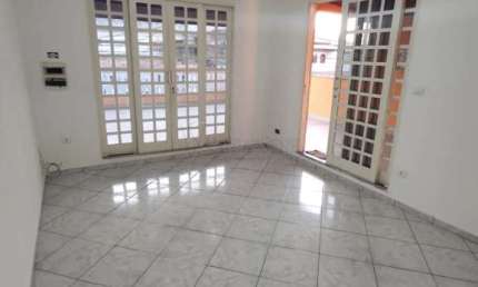 Sobrado para Locação no Parque Residencial União, São José dos Campos