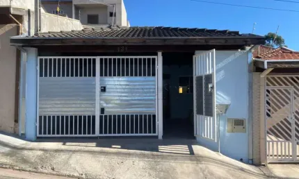 Seu Novo Lar Está Aqui! Casa à Venda - Agende Sua Visita!