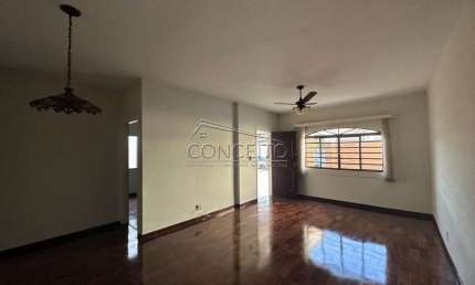 Casa térrea à venda no bairro Vila Rezende com 147,29 m² | 4 dormitórios, sendo 1 suíte e 2 vagas de garagem