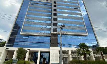 Sala comercial à venda no Edifício Head Tower com 45 m² | Sala, copa, banheiro e 1 vaga de garagem.