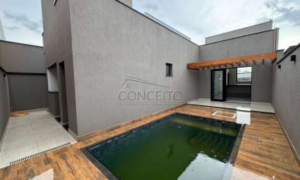 Casa térrea à venda no Condomínio Soleil Piracicaba com 154 m² | 3 dormitórios, sendo 1 suíte e 4 vagas de garagem.