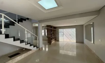 Sobrado à venda no Condomínio Terras de Piracicaba com 250 m² | 3 suítes, sendo 2 com closet e 4 vagas de garagem.