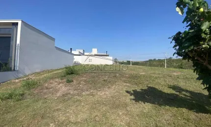 Terreno à venda no Condomínio Soleil Piracicaba com 286m² de área total.