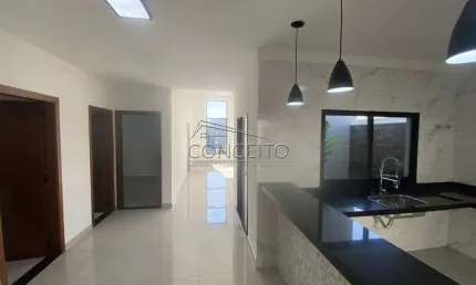 Casa térrea à venda no Condomínio Soleil Piracicaba com 165m² | 3 dormitórios sendo 1 suíte e 4 vagas de garagem.