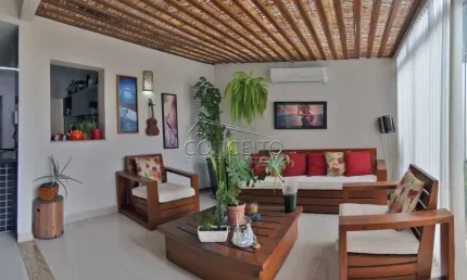 Casa térrea à venda no bairro Nova Piracicaba com 230 m² | 3 dormitórios, sendo 1 suíte e 4 vagas de garagem, sendo 2 cobertas.