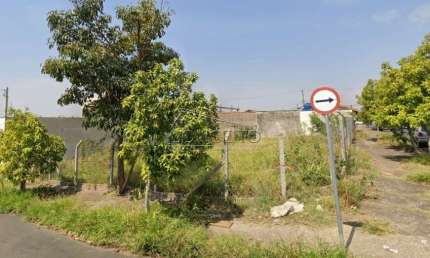 Terreno à venda no Jardim Caxambu com 500 m² de área total