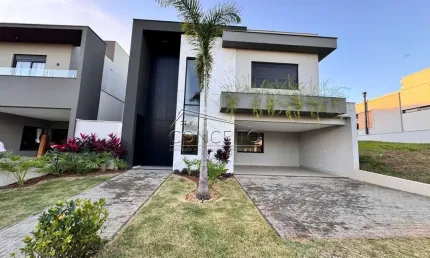 Sobrado à venda no Condomínio Residencial Villa D'Áquila com 228m² | 3 suítes e 4 vagas de garagem.