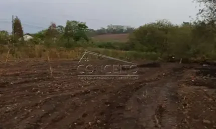 Terreno à venda no bairro Pau Queimado em Piracicaba com 7046 m² de área total.