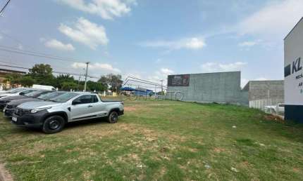 Terreno à venda na Vila Industrial com 716 m² de área total.