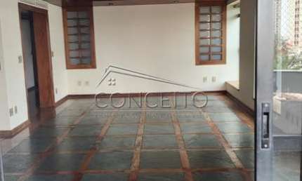 Apartamento à venda no Edifício Saint Laurent com 280m² | 3 suítes com sacada e 4 vagas de garagem.