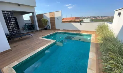 Casa térrea à venda no Condomínio Residencial Damha com 206 m² | 3 suítes, sendo 1 suíte com closet e hidro e 4 vagas de garagem.