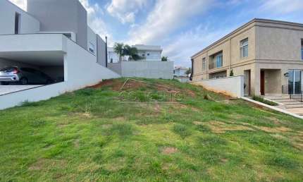 Terreno à venda no condomínio Residencial Villa D'Aquila com 321 m² de área total