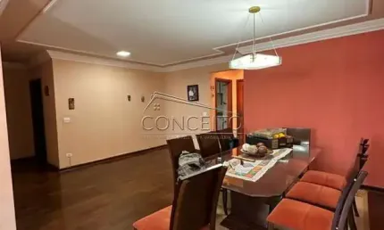 Apartamento à venda no Edifício Tiradentes com 110 m² | 3 dormitórios, sendo 1 suíte e 1 vaga de garagem.