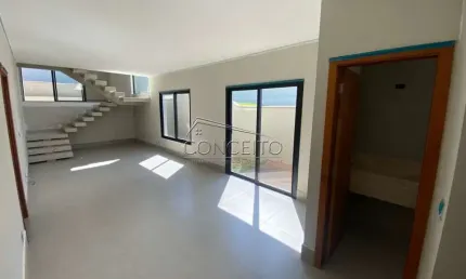 Sobrado à venda no Condomínio Damha com 243m² | 3 suítes e 4 vagas de garagem.