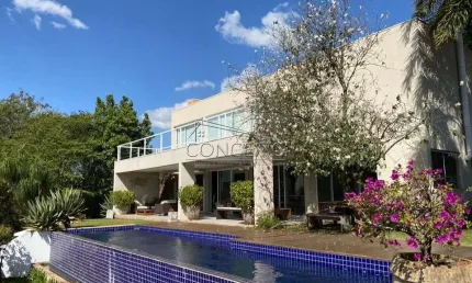 Sobrado mobiliado à venda no condomínio Residencial Ipê em São Pedro-SP com 419,30 m² | 4 suítes e 4 vagas de garagem