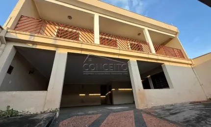 Casa à venda no bairro Nova Piracicaba com 304 m² | 4 dormitórios, sendo 1 suíte e 6 vagas de garagem.