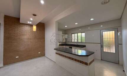Casa à venda no Parque Santa Cecília com 163,29 m² | 3 dormitórios, sendo 1 suíte com varanda e 1 vaga de garagem coberta.