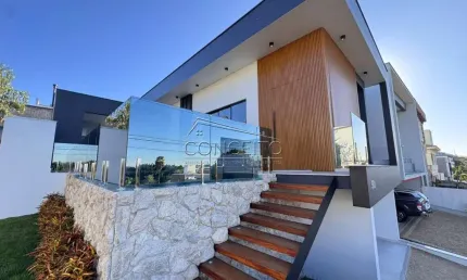 Casa à venda no Condomínio Residencial Damha com 222,34 m² | 3 suítes e 4 vagas de garagem.
