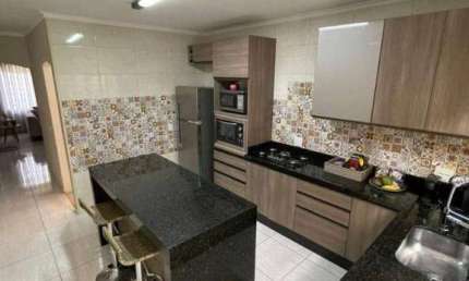 Casa com 2 dormitórios à venda, 130 m² por R$ 660.000,00 - Vila Nova Jundiainópolis - Jundiaí/SP
