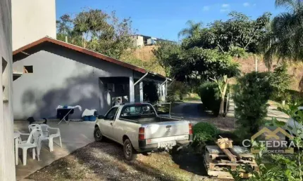 Casa com 4 dormitórios para alugar, 815 m² por R$ 5.200,00/mês - Chácaras Santa Martha - Várzea Paulista/SP