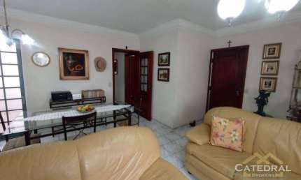Casa com 3 dormitórios à venda, 209 m² por R$ 899.000,00 - Vila Maringá - Jundiaí/SP