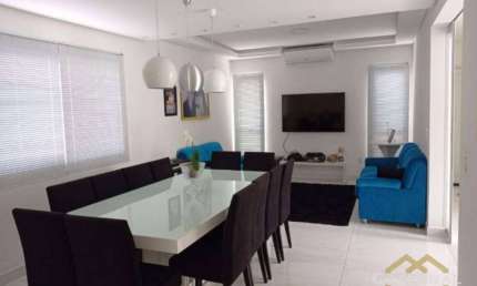 Sobrado com 4 dormitórios à venda, 279 m² por R$ 1.590.000,00 - Horto Santo Antonio - Jundiaí/SP