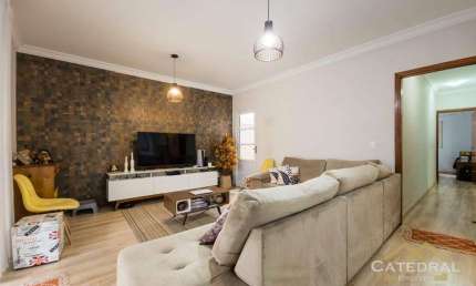 Casa Térrea à venda - 3 dormitórios - Vivenda Centenário - Troca por apartamento +valor na Rua Congo - Jundiaí - SP