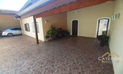 Casa com 3 dormitórios à venda, 250 m² por R$ 830.000,00 - Jardim Trevo - Jundiaí/SP