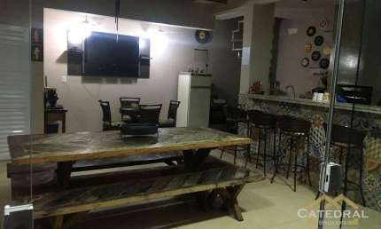 Casa com 3 dormitórios à venda, 191 m² por R$ 880.000,00 - Vila Hortolândia - Jundiaí/SP