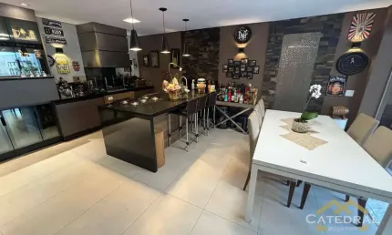 Sobrado com 3 dormitórios à venda, 240 m² por R$ 2.200.000,00 - Jardim Ermida I - Jundiaí/SP