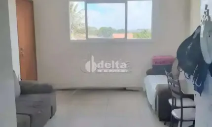 Apartamento para venda no bairro Segismundo Pereira em Uberlândia-MG
