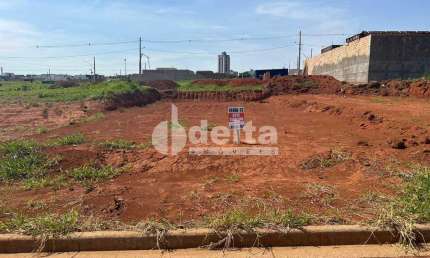 Terreno disponível para venda 250 m² no bairro Verde Umuarama em Uberlândia-MG