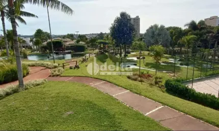 Terreno disponível para venda no bairro alameda dos rouxinois  em uberlândia-mg