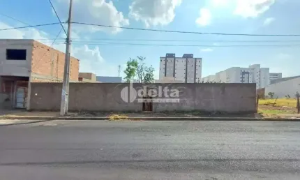 Terreno residencial/comercial à venda no bairro laranjeiras em uberlândia-mg