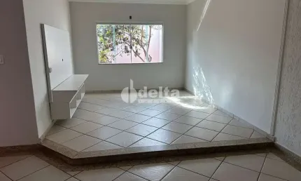 Casa residencial disponível para venda no bairro planalto em uberlândia mg
