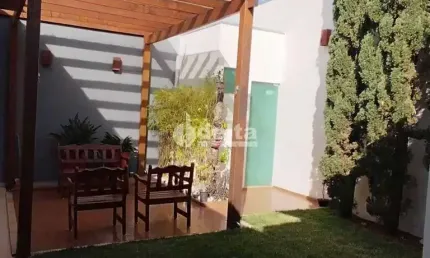 Casa residencial disponível para venda no bairro granada em uberlândia-mg