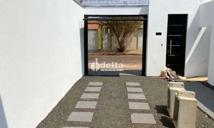 Casa residencial disponível para venda no bairro segismundo pereira em uberlândia-mg