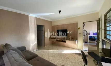 Casa disponível para venda no bairro granada em uberlândia-mg
