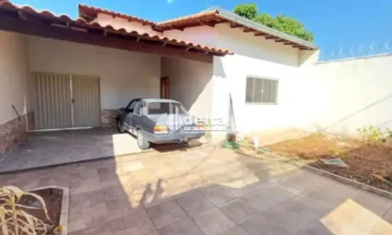 Casa residencial disponível para venda no bairro pampulha em uberlândia-mg